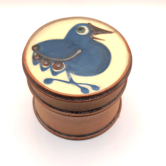 Erling & Karin Heerwagen Signed Studio Pottery Trinket Box w Lid Blue Bird Motif - Picture 7 of 7